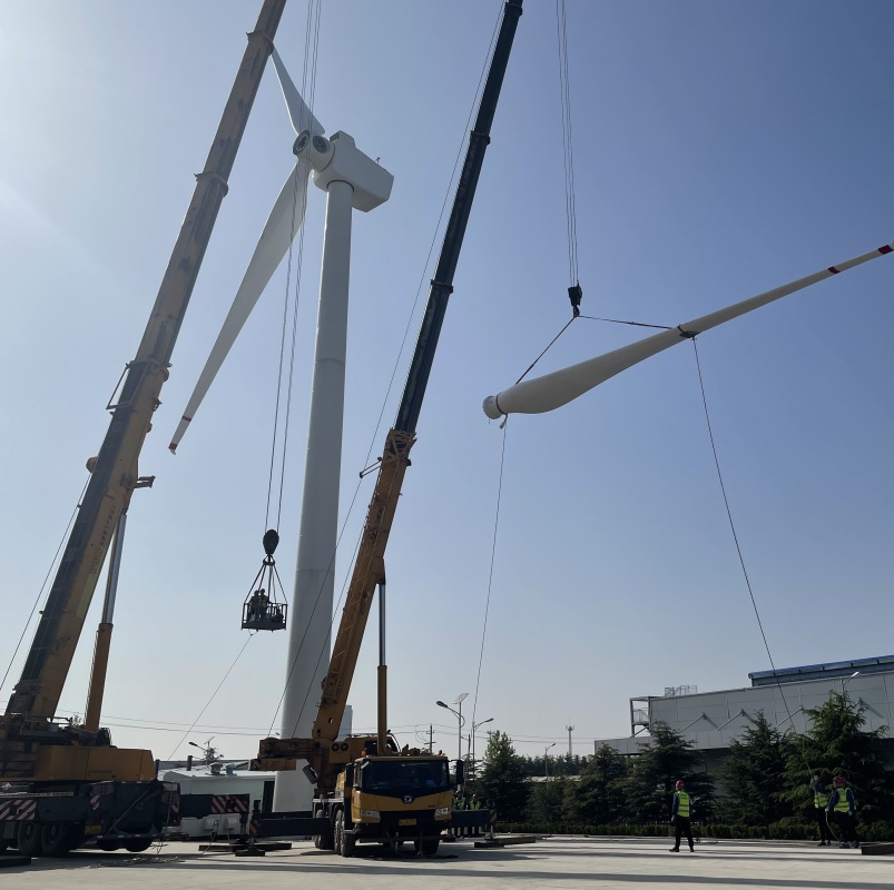 330KW wind turbines are grid-connected and off-grid with high quality for small wind farms, smart grids, and microgrid systems