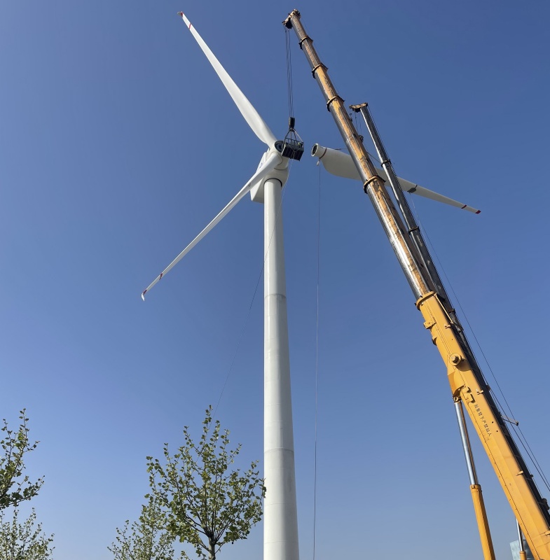 330KW wind turbines are grid-connected and off-grid with high quality for small wind farms, smart grids, and microgrid systems