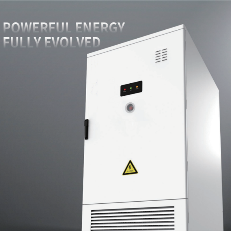 The 261kWh liquid-cooled battery cabinet's liquid-cooled energy cube adopts an independent liquid cooling system